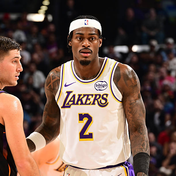 自己先泼坛冷水1.彪哥今天得到的机会显然和小里&可乐杯的缺席有关系，后续两人复出