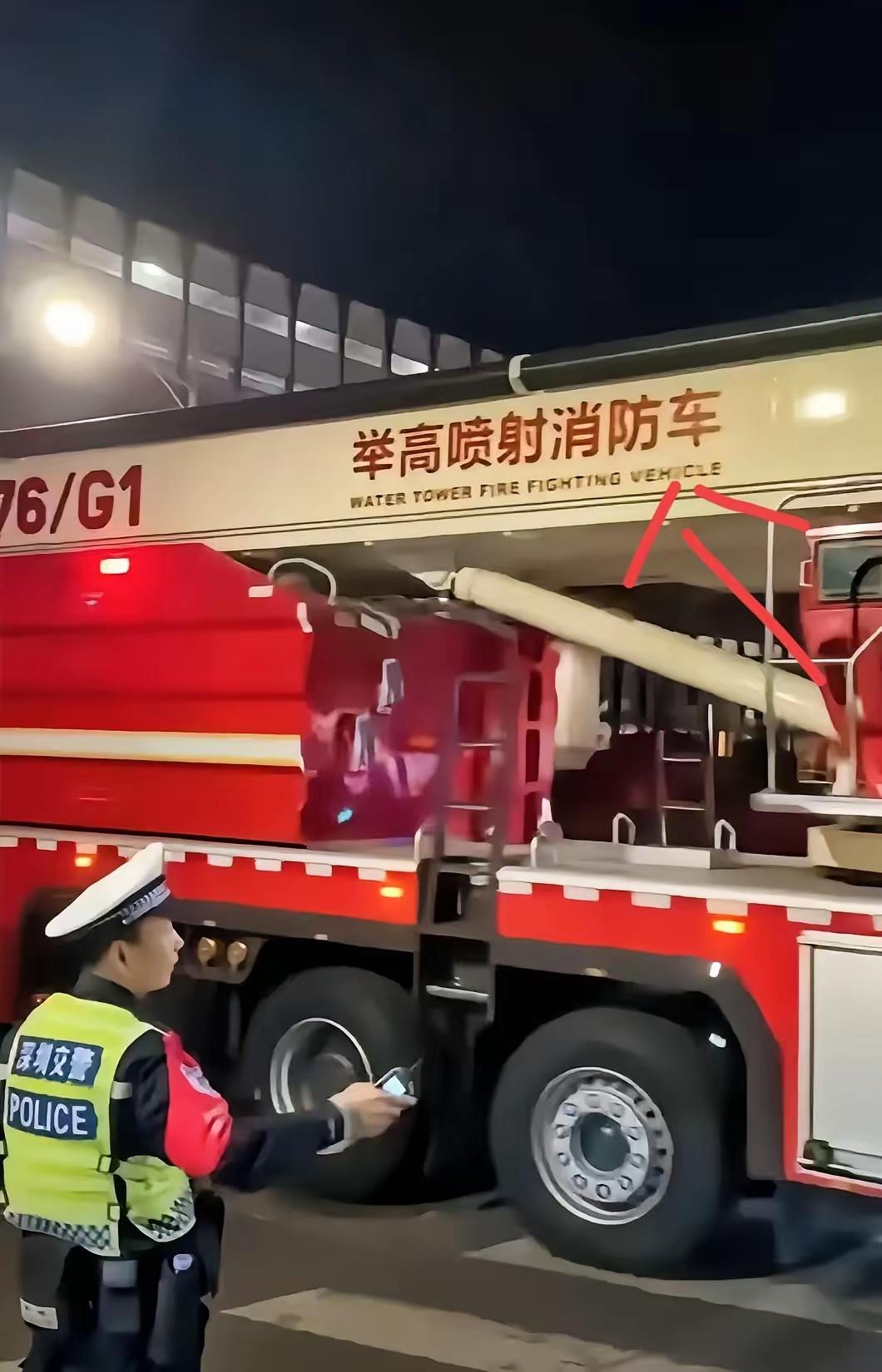 深圳消防口岸严阵以待，香港暂未求援——这场火灾里的“克制”，藏着最戳心的同胞默契