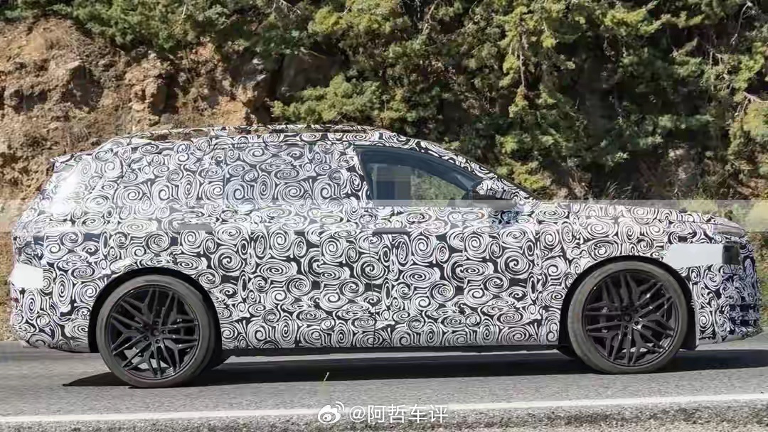 奥迪终于要亮出底牌了！全新旗舰SUV——奥迪Q9家族将于7月29日正式亮相。这次