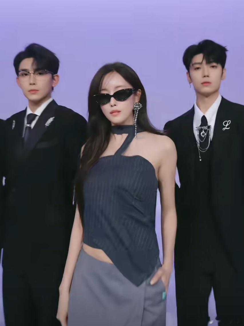 kpop女团成员来团播扫腿了[震惊]Taraaoa ​​​