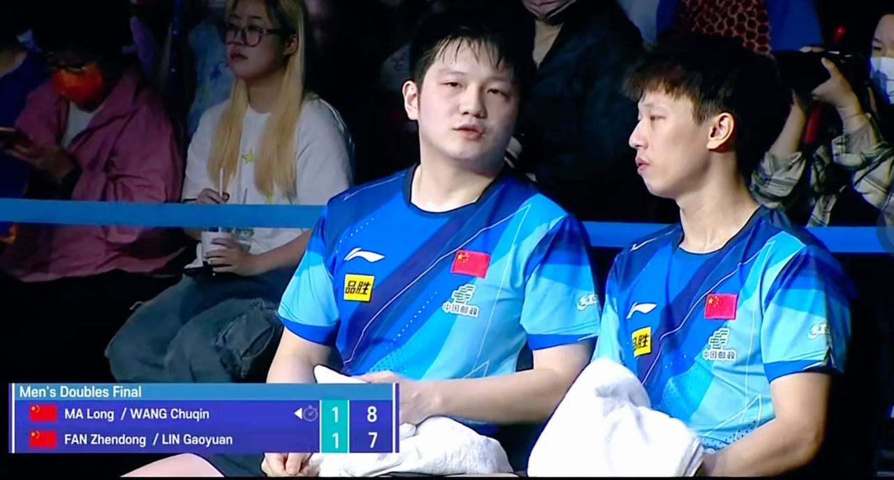 林高远第三冠！
#平昌亚锦赛# 男双决赛，樊振东/林高远3-2马龙/王楚钦！
第