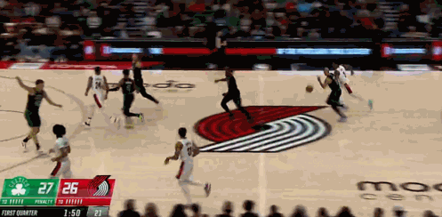 没手感！杨瀚森首次三分打铁告终！
在今天NBA常规赛开拓者对阵凯尔特人的第一节比