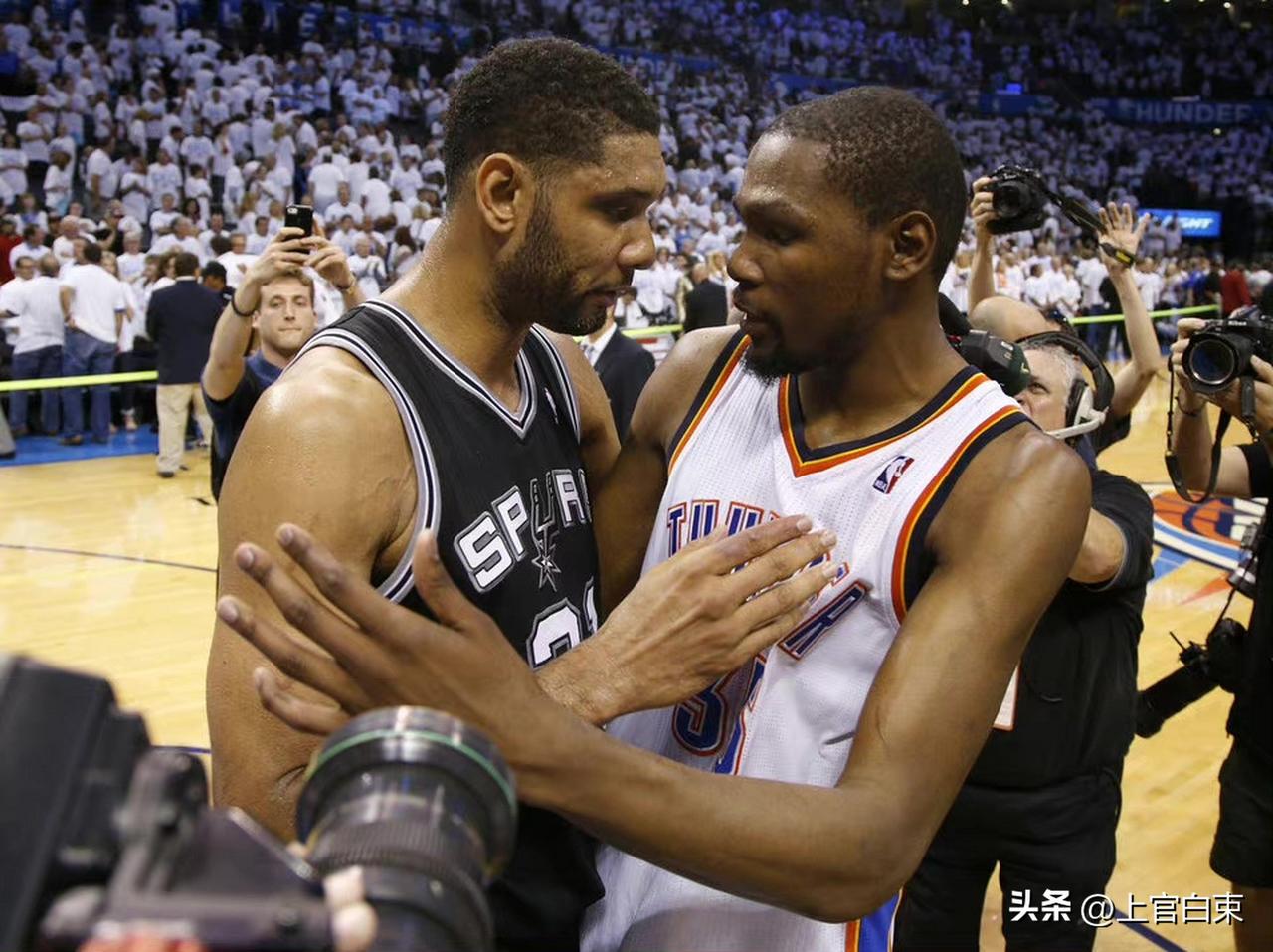 他们是被高估的球员吗？？（第一篇）
1，邓肯
虽然第一大前锋的称号，但在很多人眼