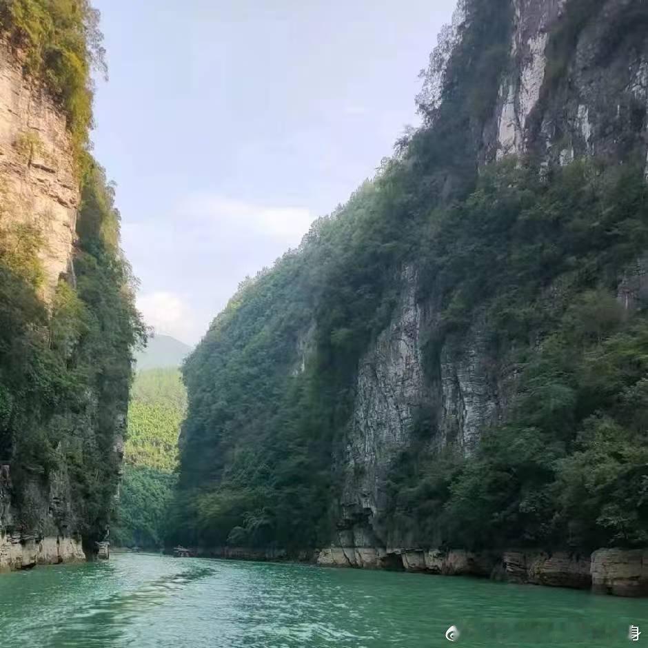 这年轻的时候吧，人总喜欢往浪头上站，觉得那是什么呢?风光！到了一定年纪才明白，真