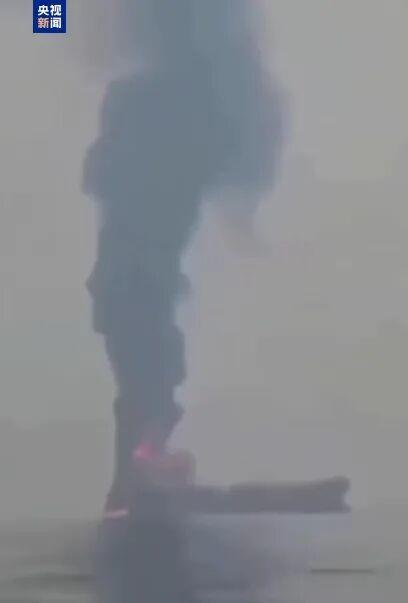 #伊朗警告油气设施遭袭后果#【油价或飙升至每桶130美元？伊朗警告：若油气设施遭