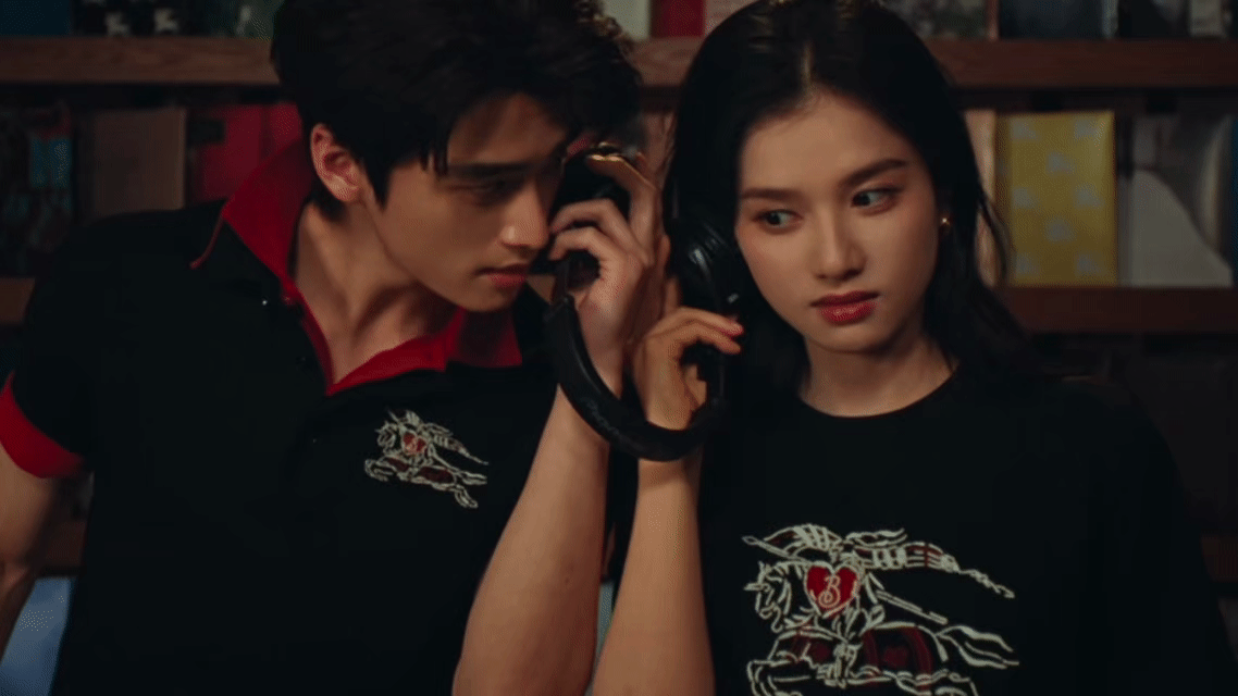 张婧仪 & 张康乐┊出镜Burberry全新七夕大片，一起探寻音乐连接彼此的力量