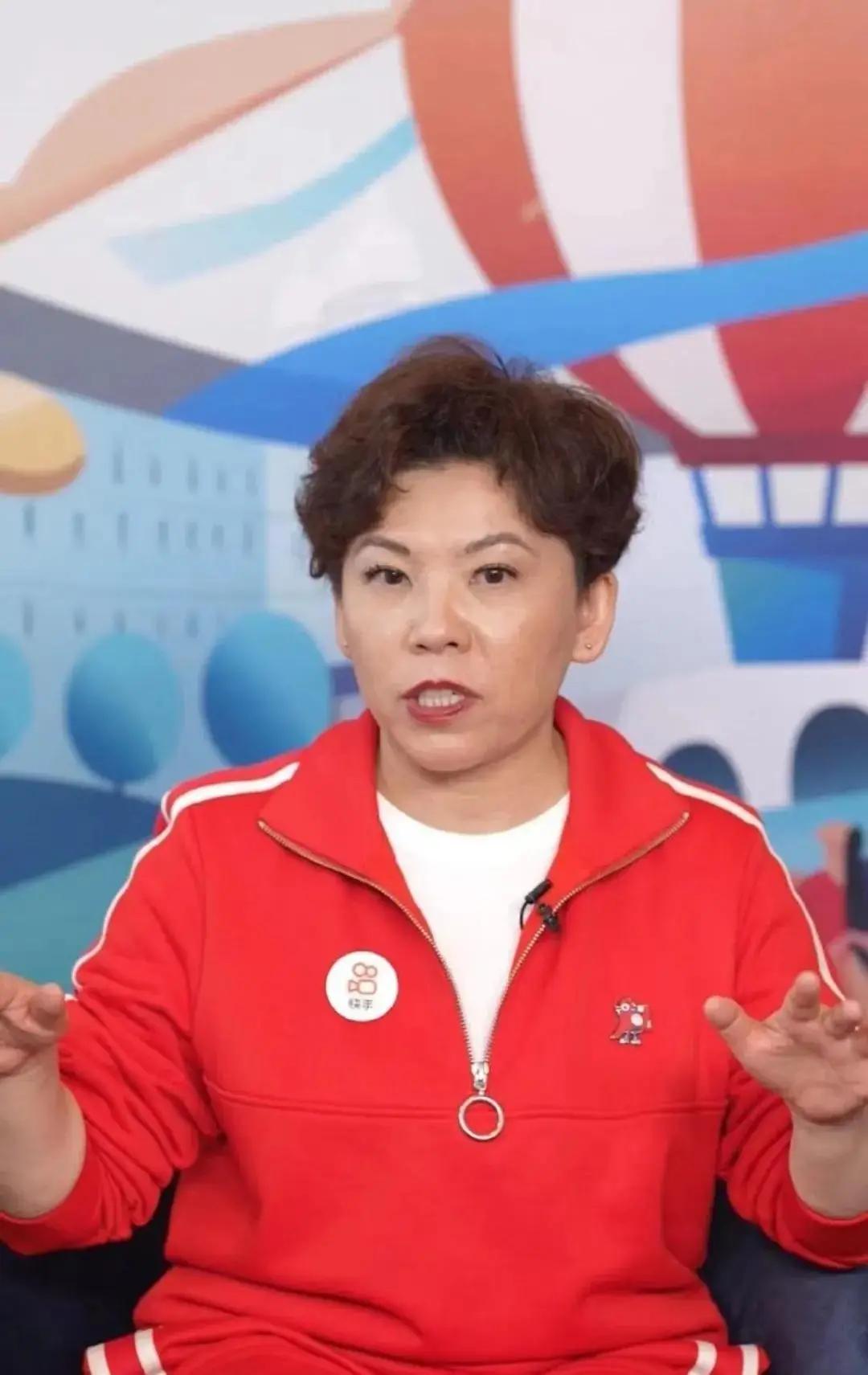 蒯曼输给石洵瑶：邓亚萍认为“问题”在 2 个地方

两位选手都相对比较年轻，打得