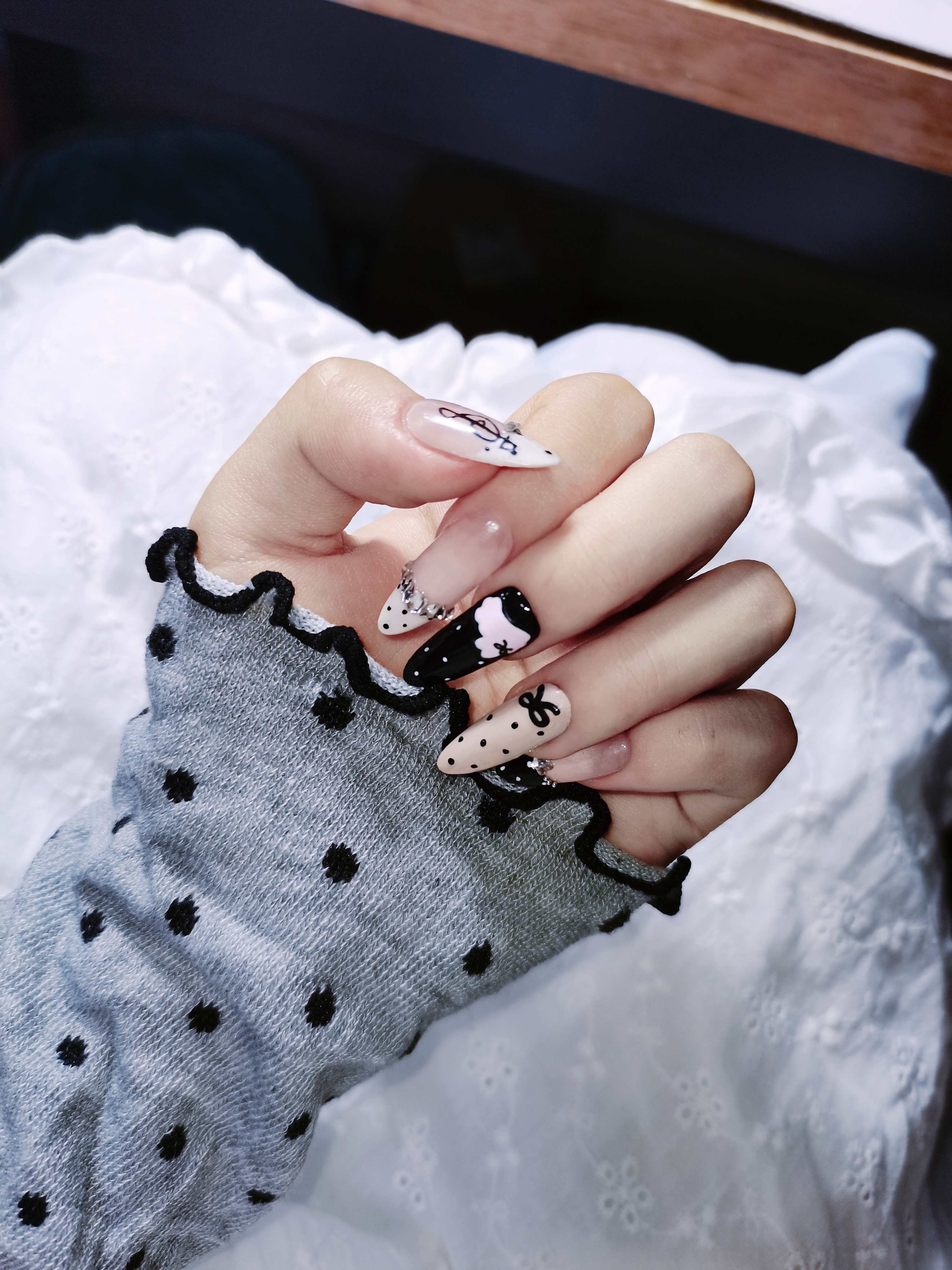 今天的很韩哦¯꒳¯💗🖤 