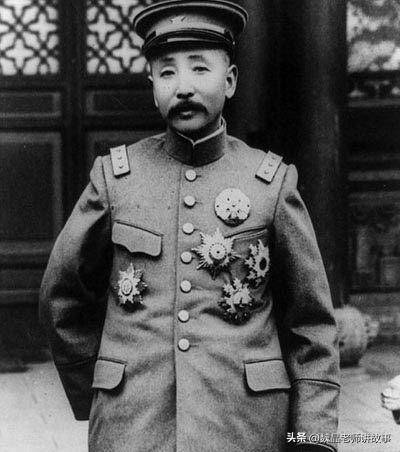 6月3日凌晨1:15左右，张作霖从北京前门车站登车返奉。专列为慈禧当年的“花车”