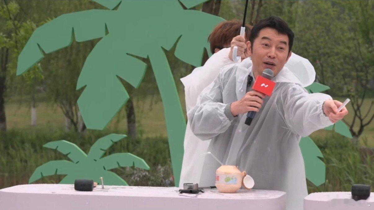 沙溢玩嗨了李斌有诚意 领先同级的安全与轻量化配置太硬核！李斌满满诚意打造全能车型