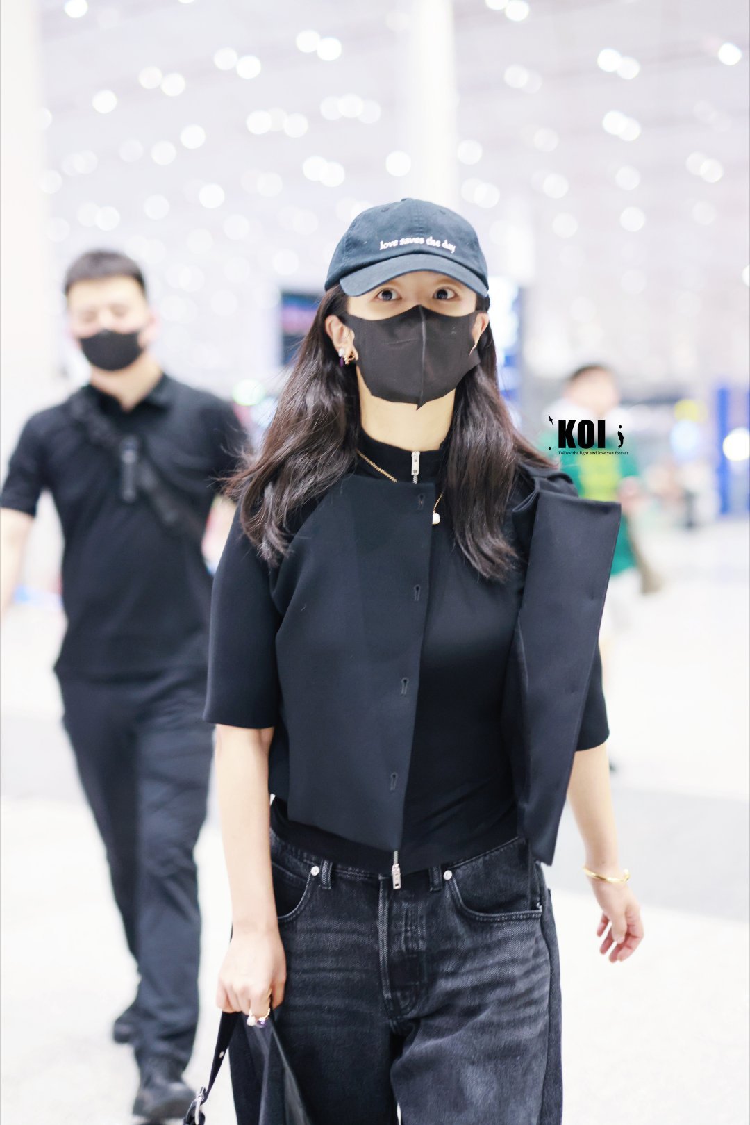 杨紫  🍁 杨紫玉兰花开君再来     🍁 杨紫董竹君  人一旦幸福就会原谅