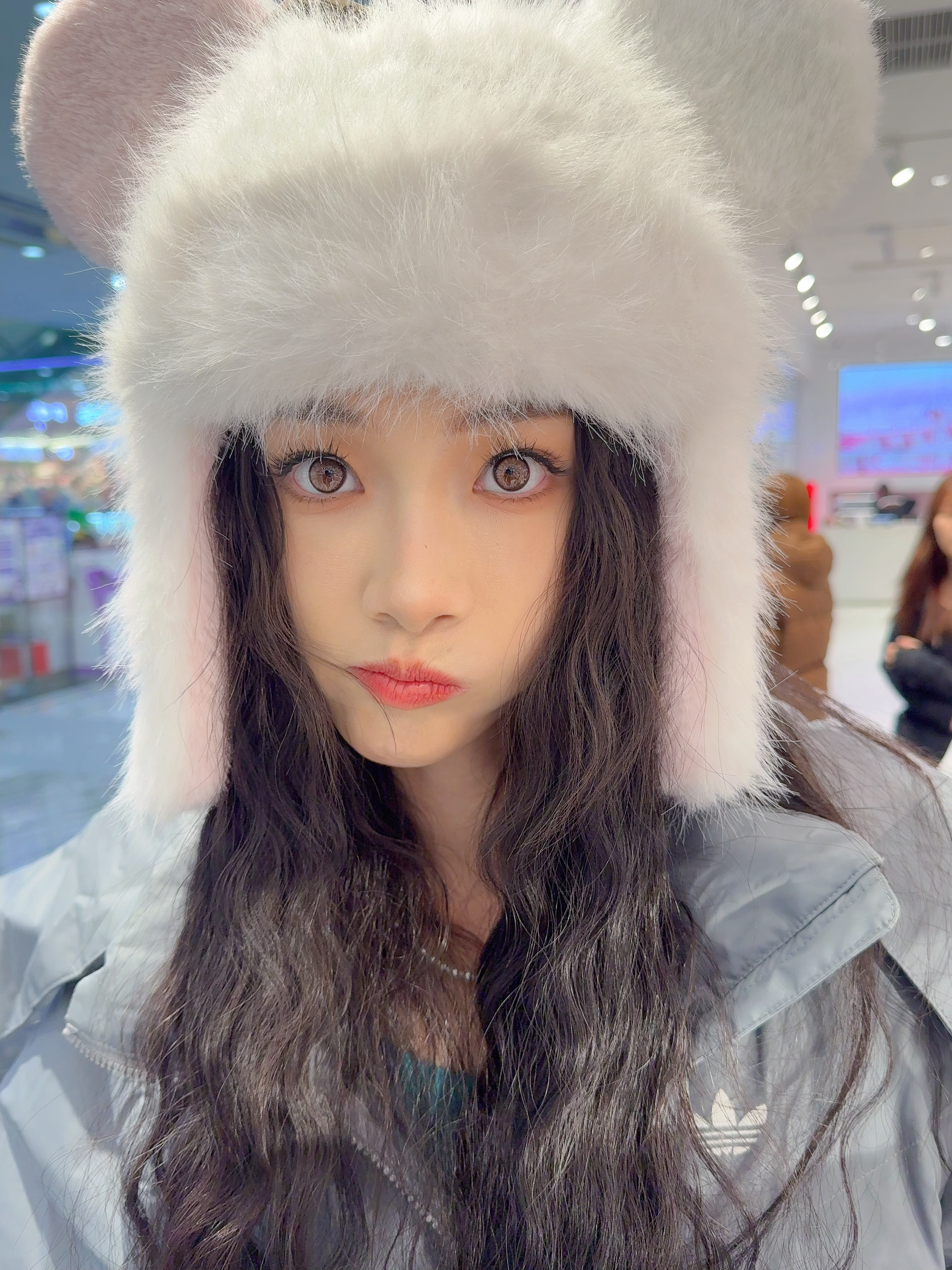 他们说，看我放假的更新才发现笑容这么多哈哈哈哈哈哈哈哈！开心藏不住。