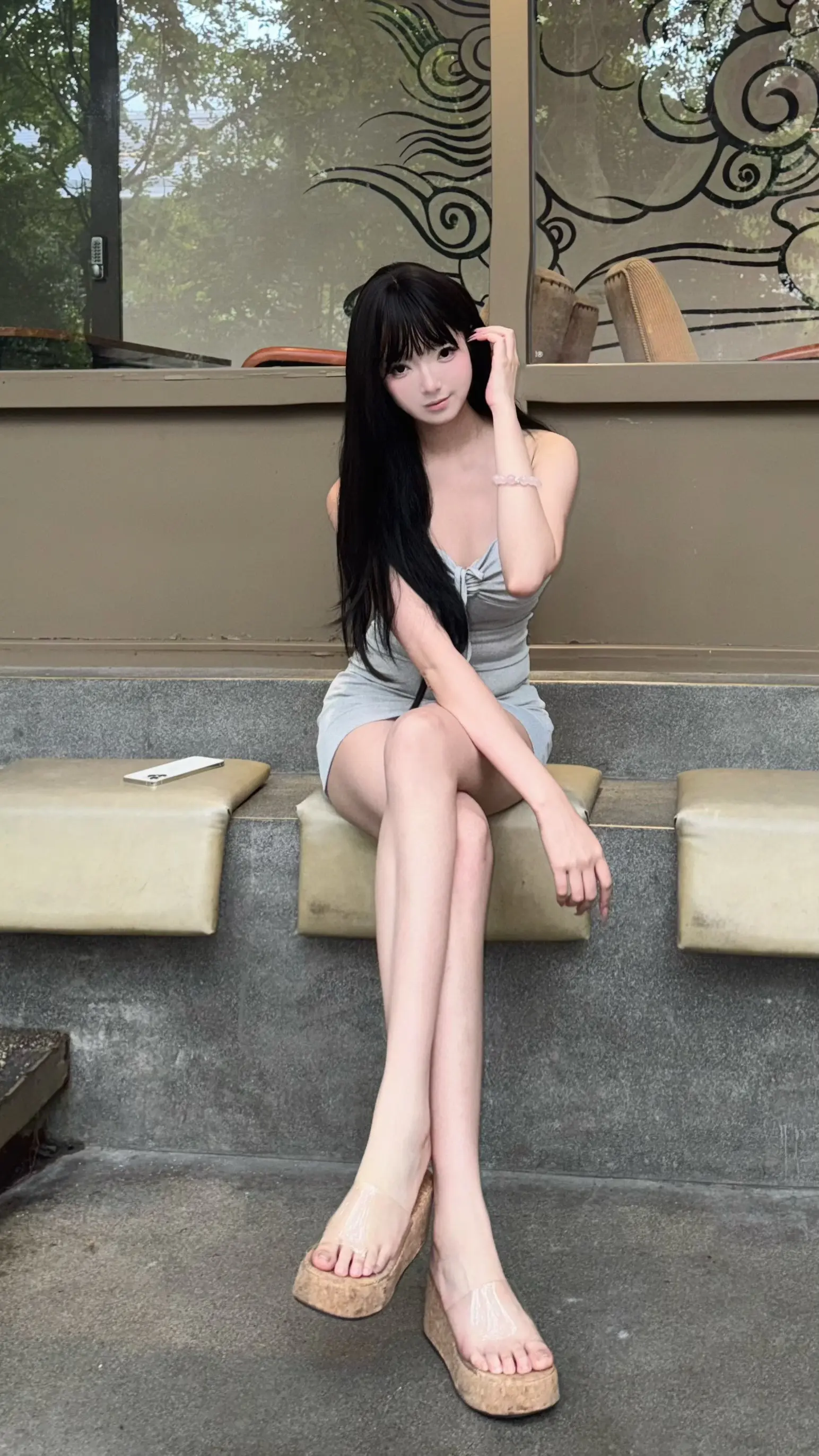 爱我的 恨我的 都去排队