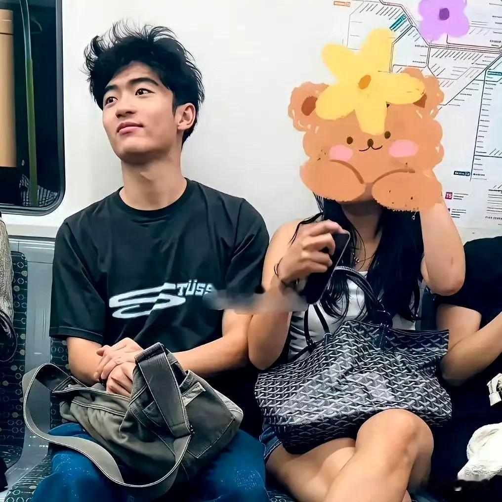谢霆锋的颜值，没有遗传到位啊！他儿子混娱乐圈的话，你看可以吗？