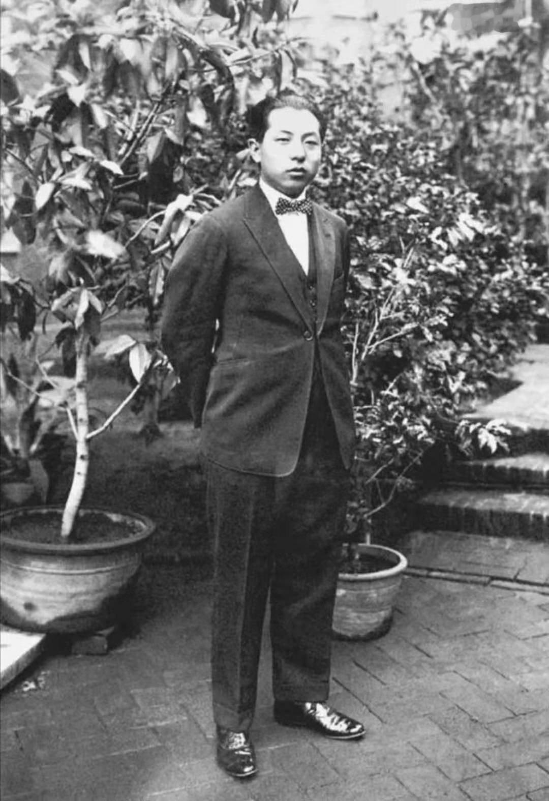 历史人物其实在那个年代，张学良绝对是个大帅哥 ​​​
