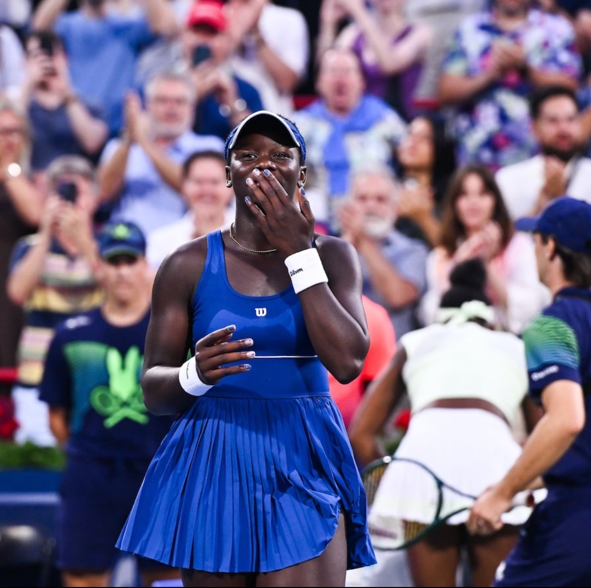 姆博科首进巡回赛四强姆博科 6-4 6-2 马内罗，首次进入 WTA 1000 