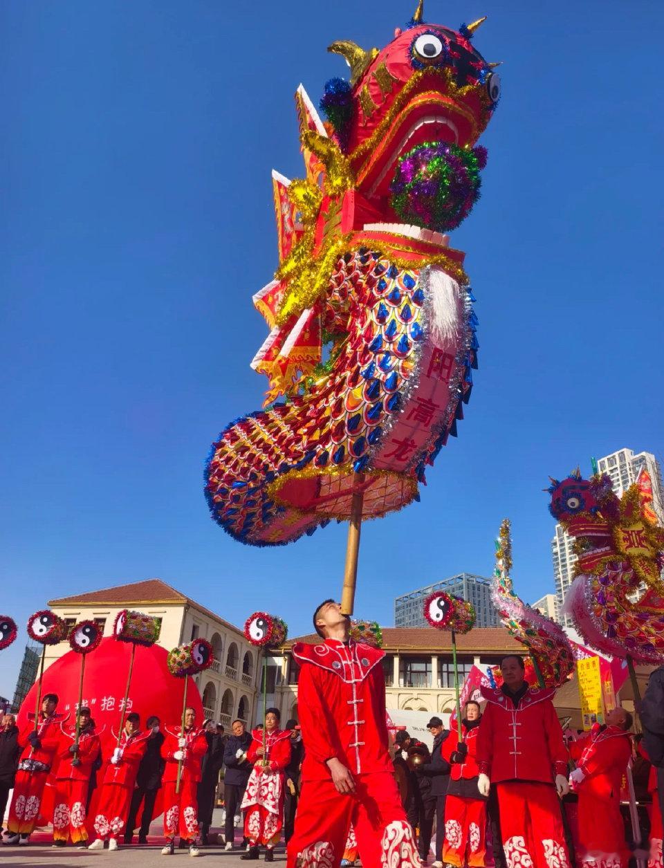 曾黎介绍最早的宋代龙王敖光  雨水节气之际，曾黎发文详述最早的宋代龙王敖光，还讲