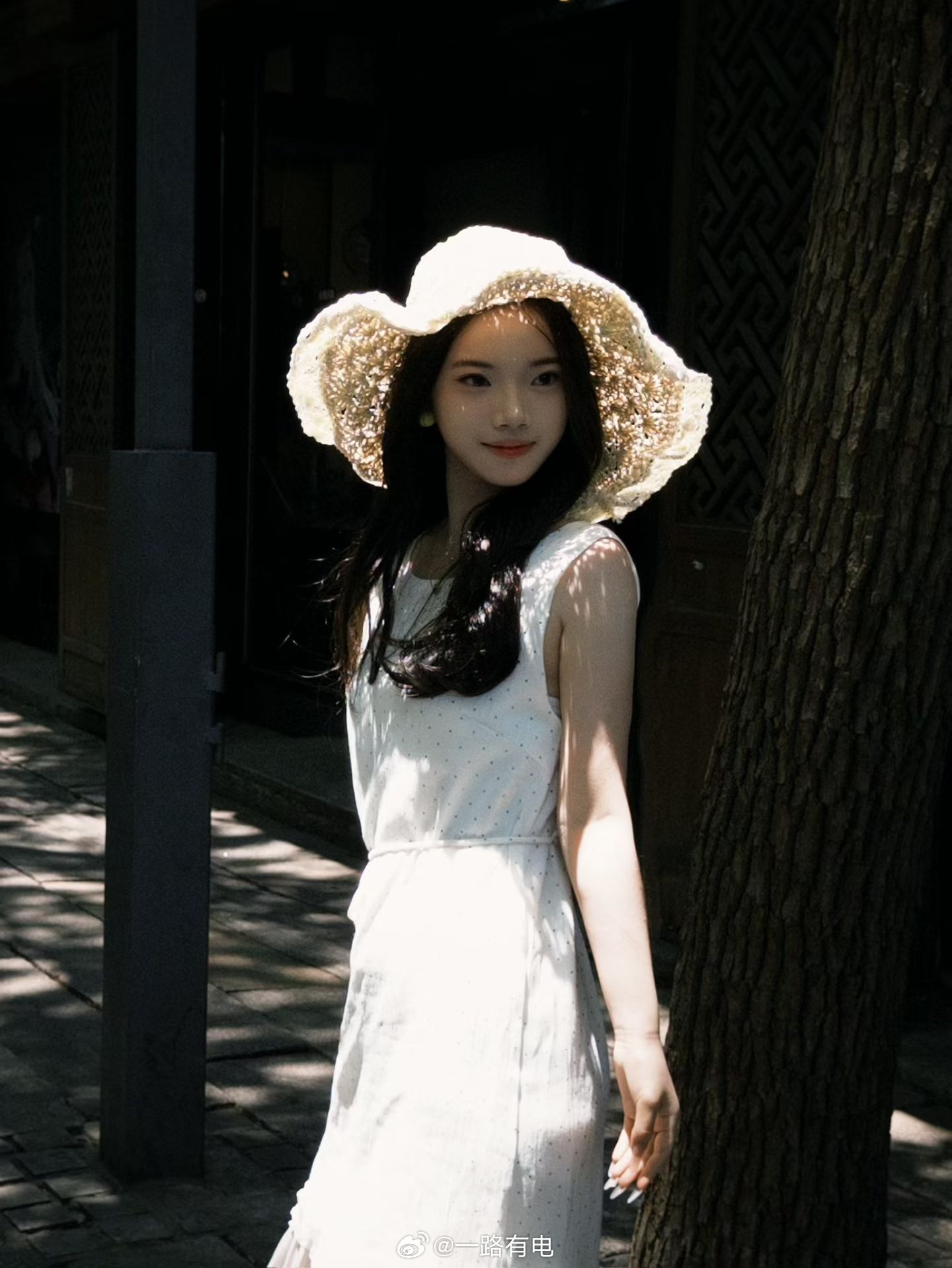 都说美女有流量，怎么没人评论我