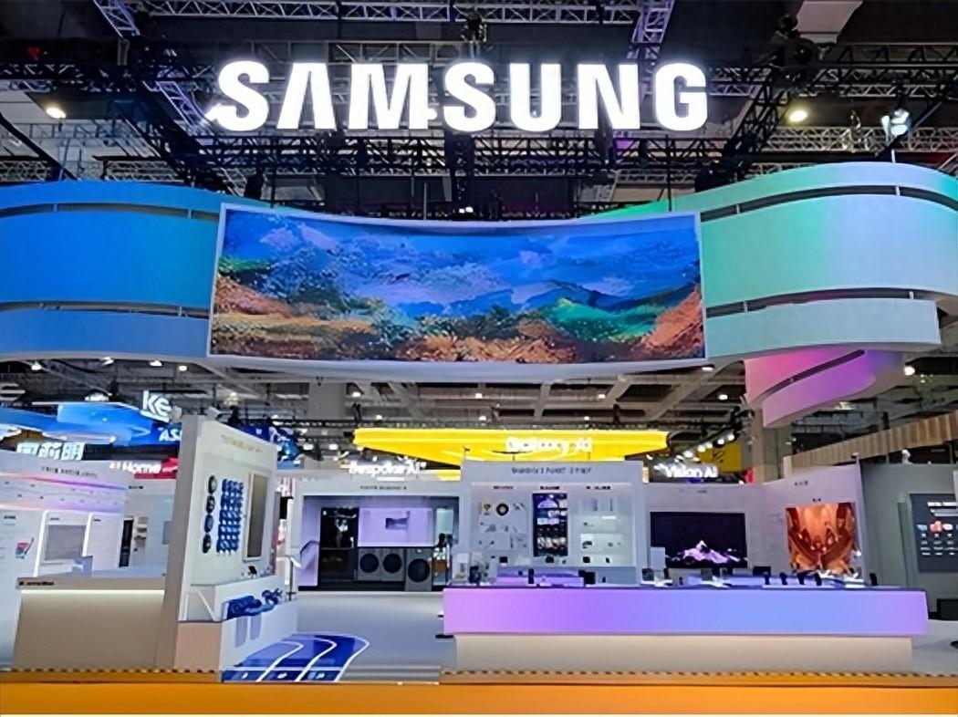 一家公司，有人发6亿，有人发600万，相差100倍。
这就是三星电子现在的真实写