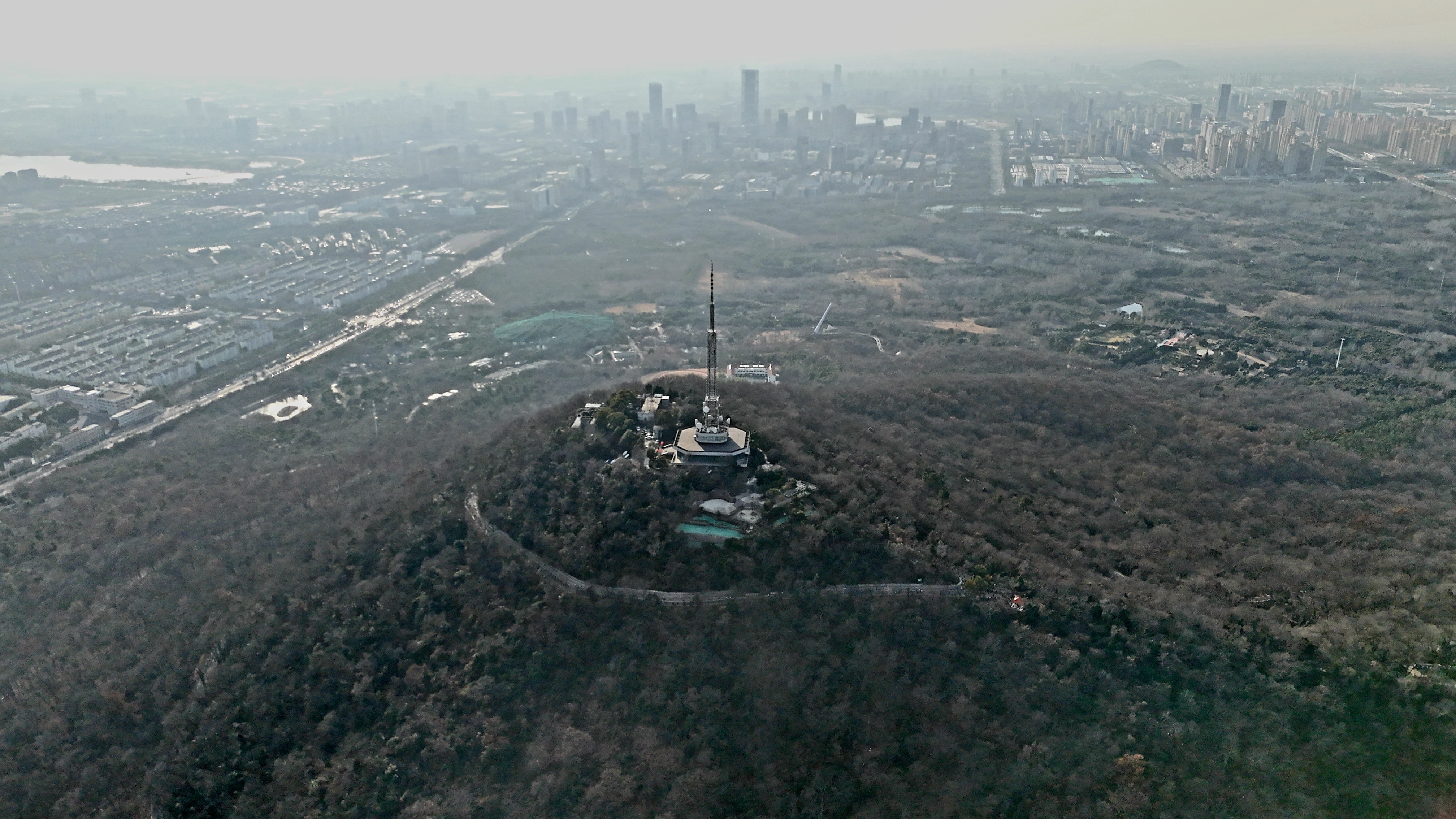 登大蜀山瞰庐州境Shot on DJI Flip   