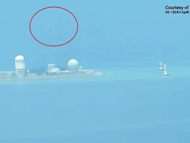 就在刚刚，
菲律宾恩将仇报，中方果断回击。
菲律宾方面4月9日倒打一耙宣称，一架