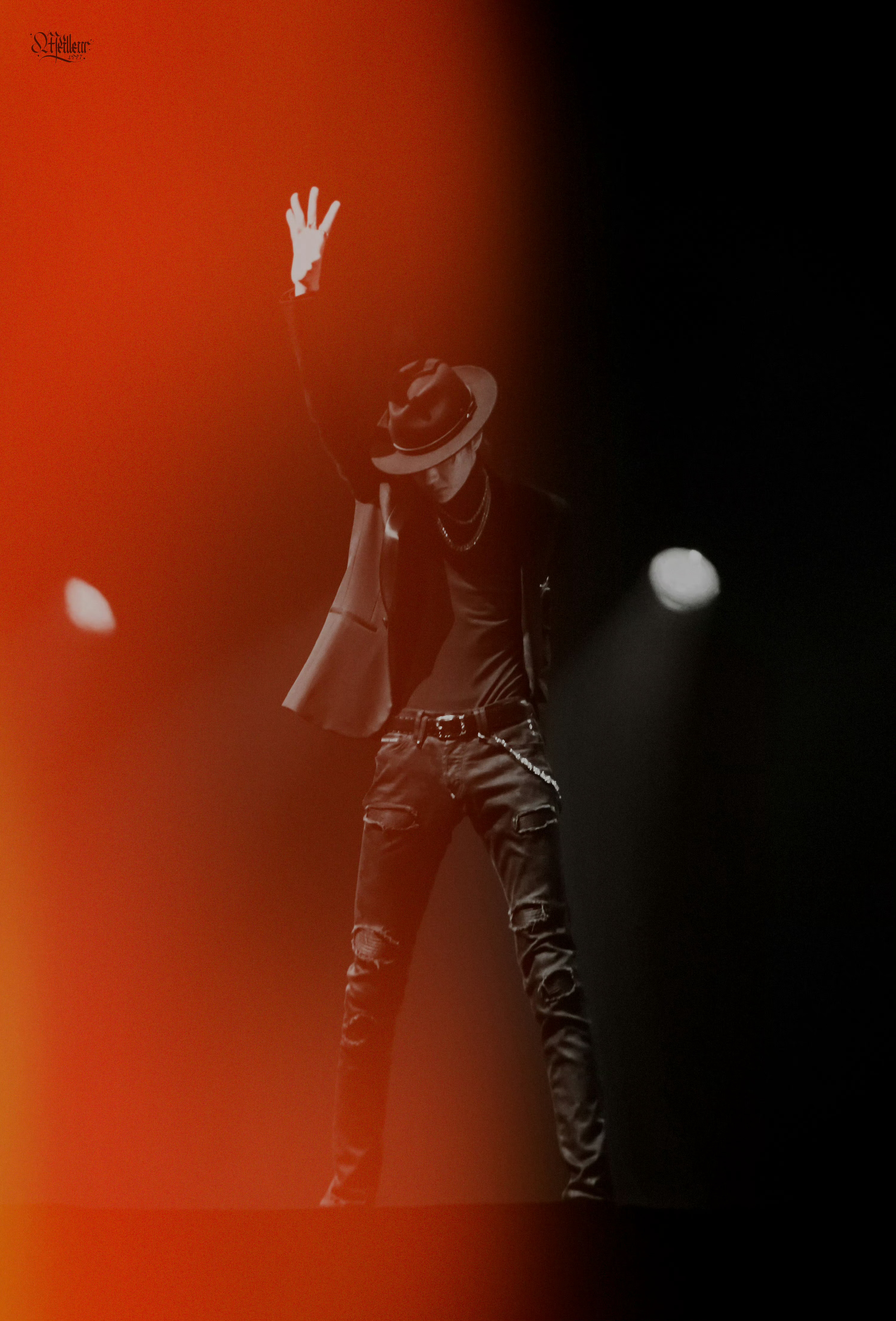 嗨爆夜神图   天生的舞台王者王一博 ​​​