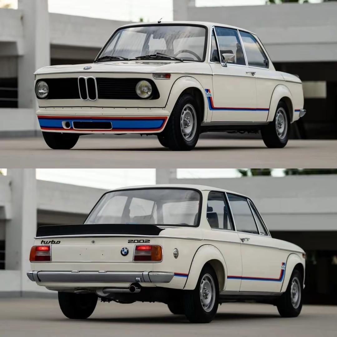 宝马2002 Turbo.1974年，BMW推出2002 Turbo，这款车不仅
