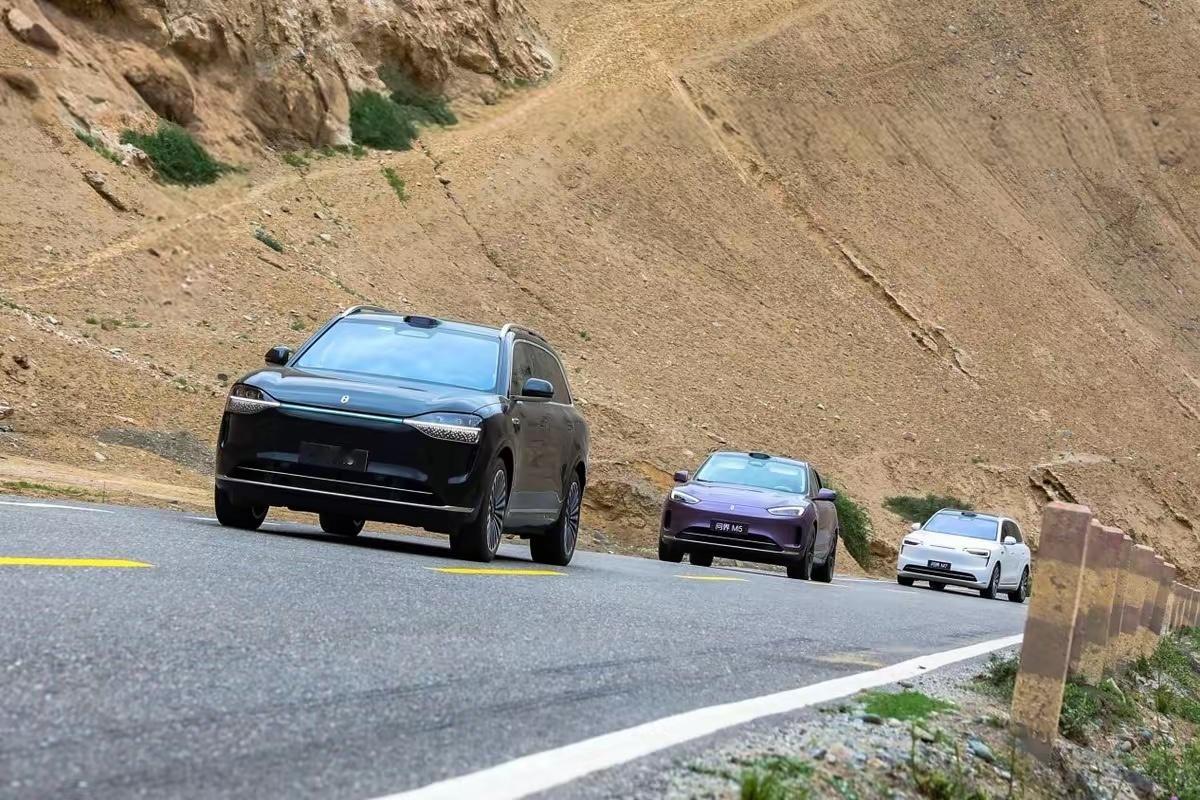 赛力斯上半年营收574.93亿元赛力斯这半年报，最狠的不是营收574亿，而是账上