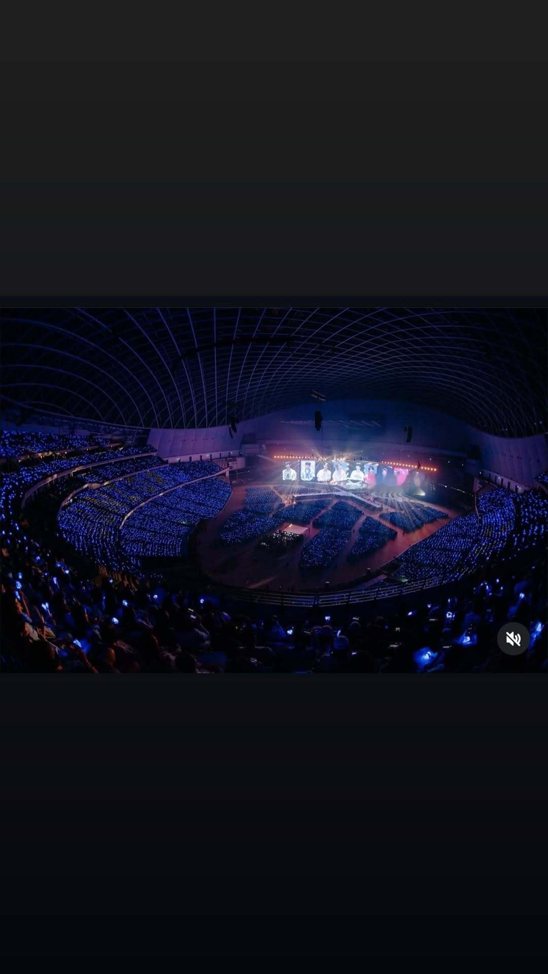 “CB百蓝_。251118 ins story更新： 