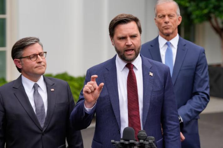 突发反转！美国副总统刚抵巴基斯坦，伊朗直接“放鸽子”，反手提强硬条件

当地时间