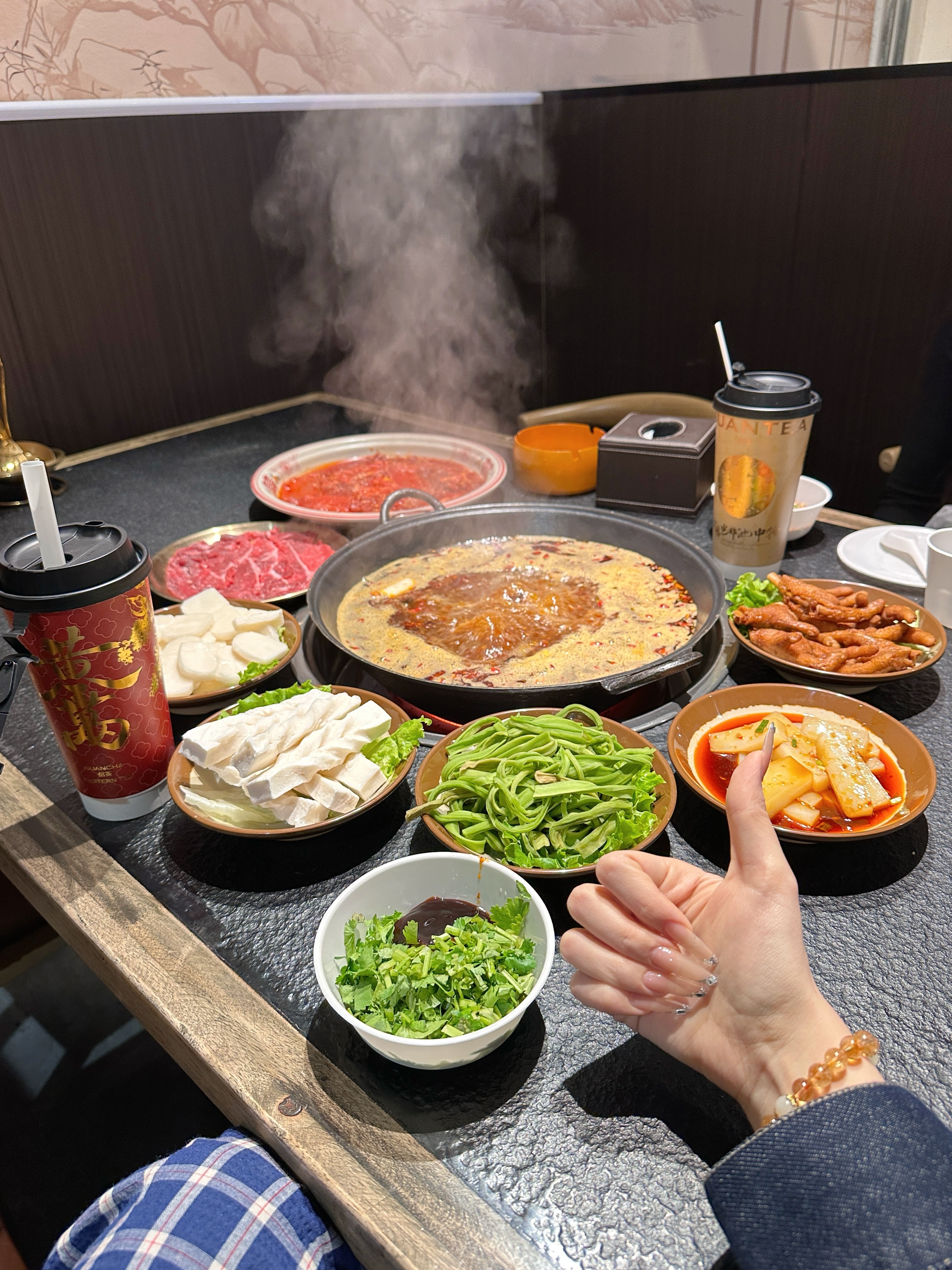 那就祝我在小世界里发光 ​​​
