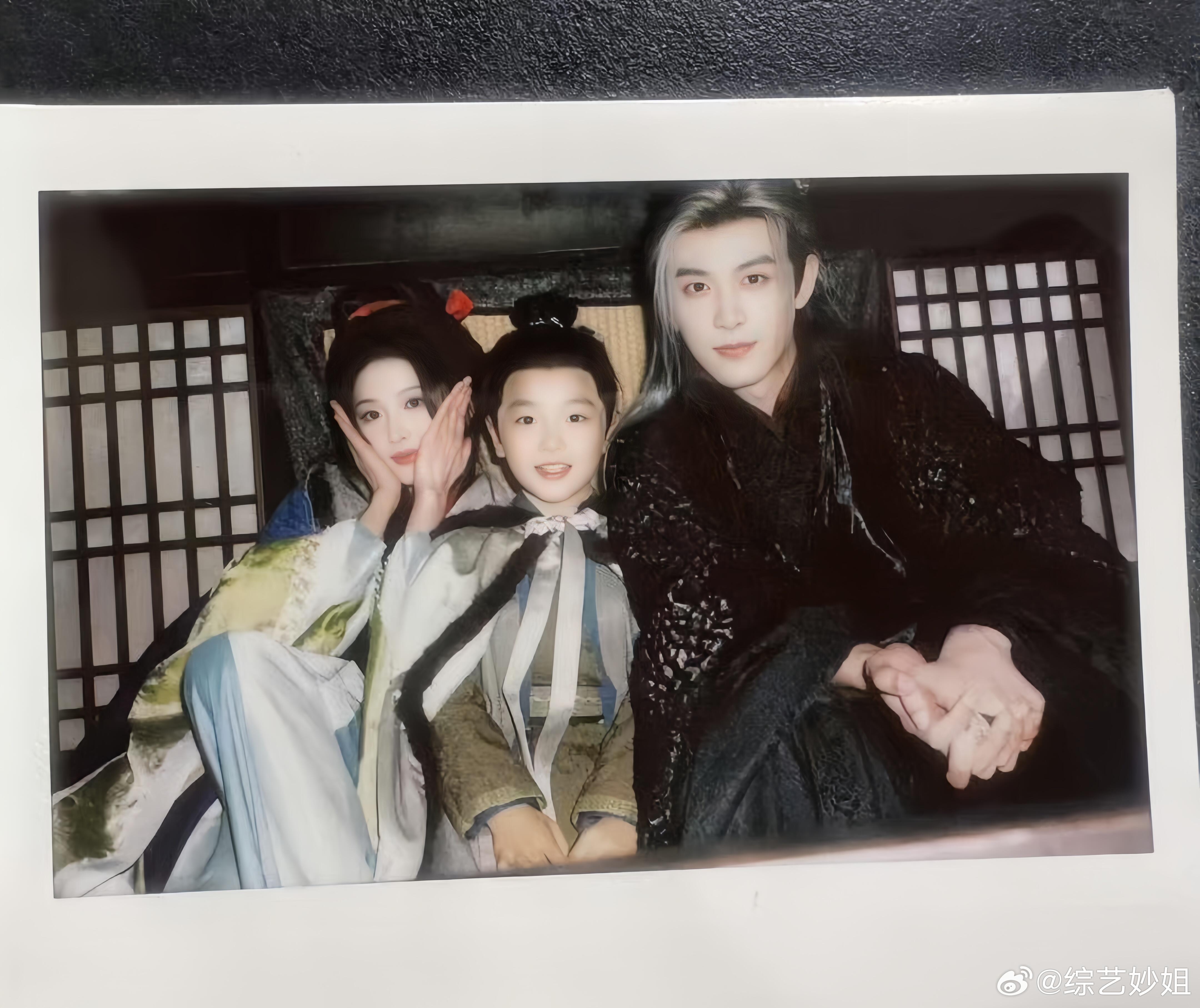 没有不嗑这对cp的义务那我首先提名邓凯×孔雪儿｜不齐而俞戏里疯批偏执与清冷倔强宿