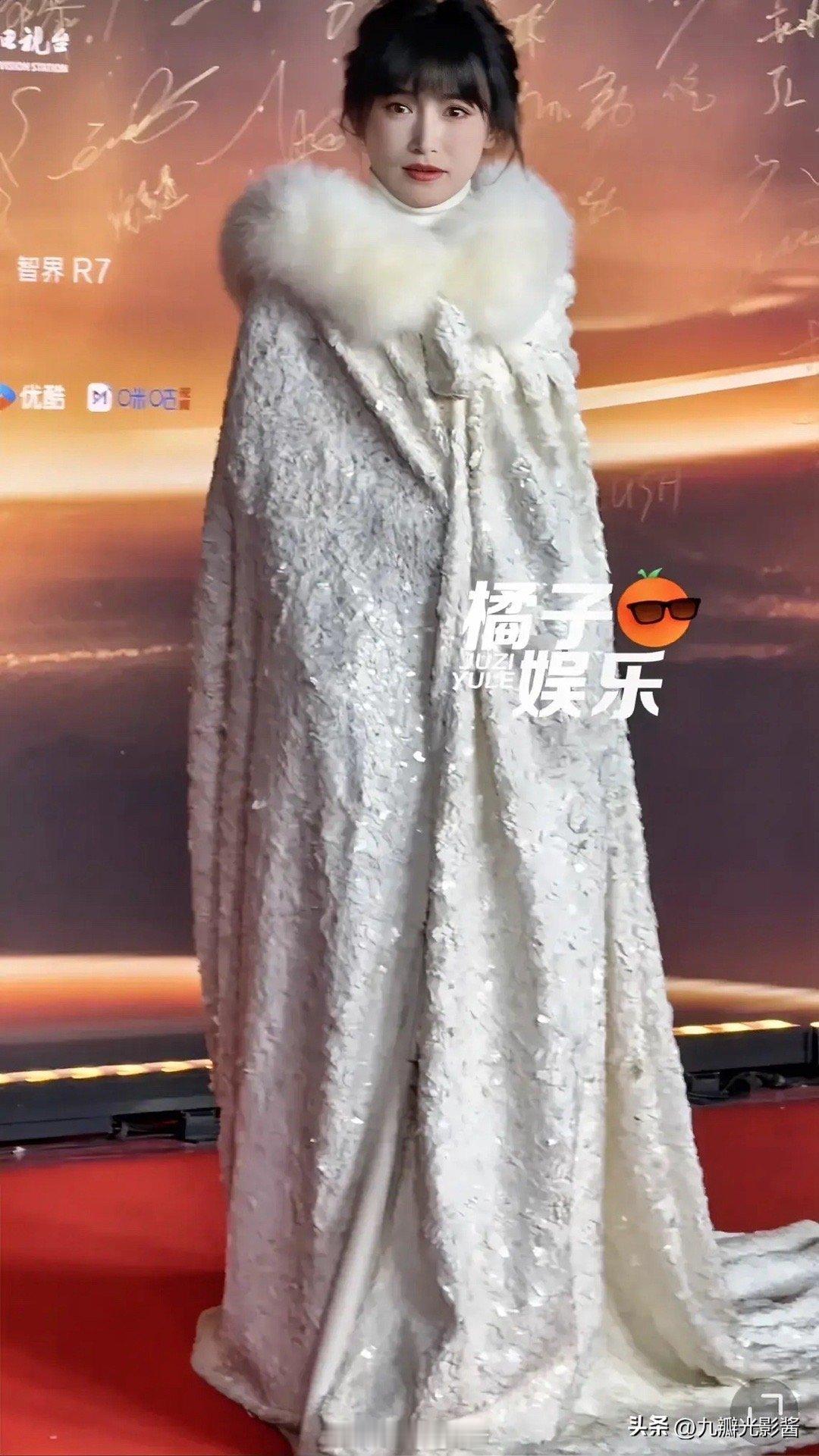 这波红毯，李子柒赢了！光凭这一点其他女明星都比不了！ 