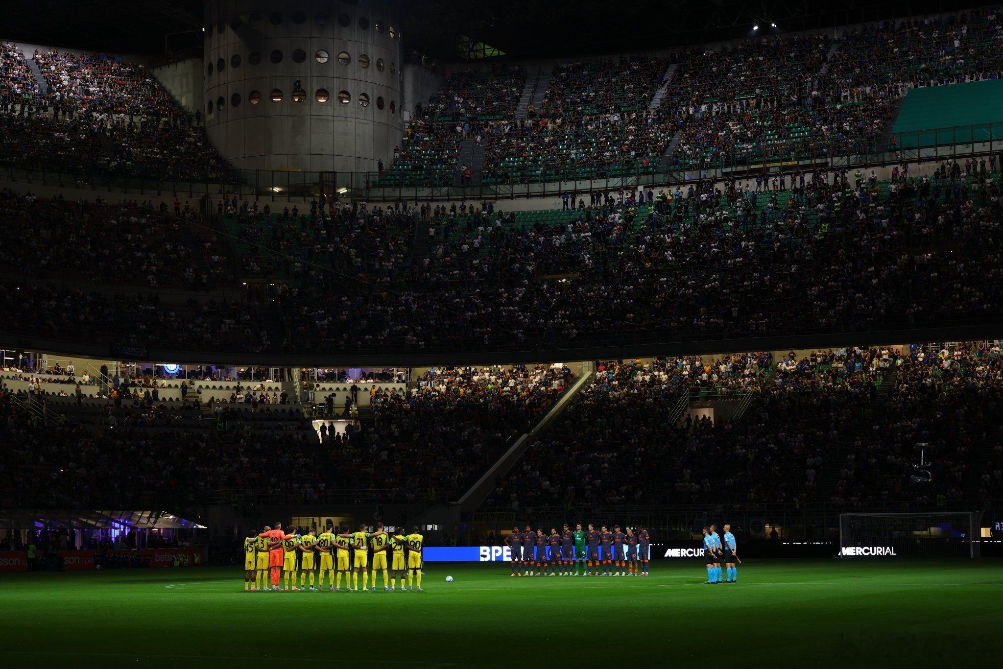 共和报：今天国际米兰和AC米兰将签署梅阿查球场的购买协议 该球场自1935年以来