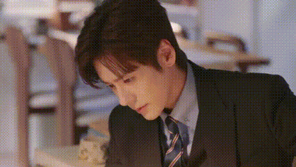 魏哲鸣新剧追妻直接入室讨饭你是迟来的欢喜许淮颂追妻也太有梗了！赖着不走等投喂，吃