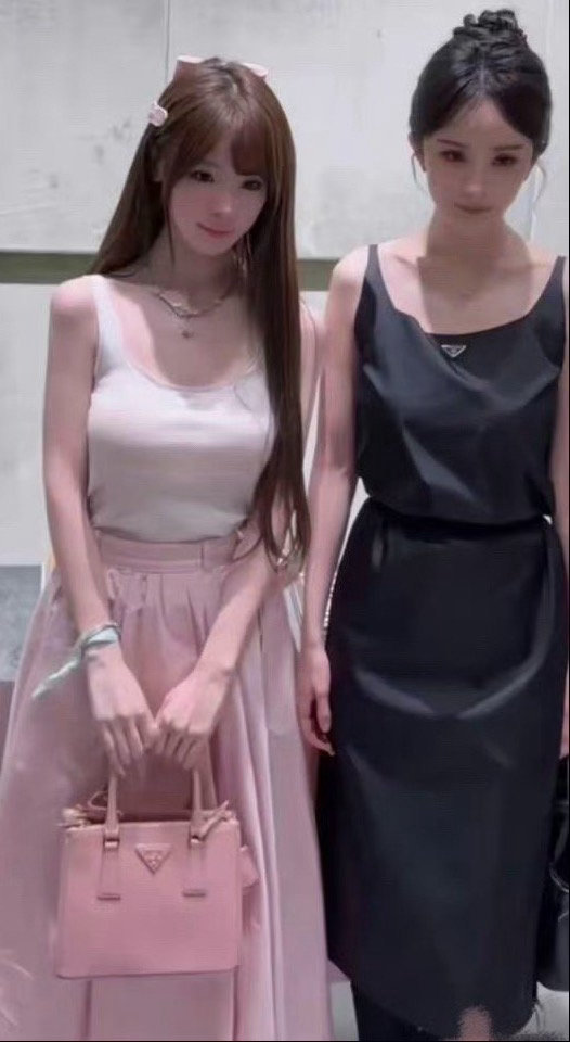杨幂与素人合照，路人视角下的她好看吗？杨幂用腾讯会议belike 