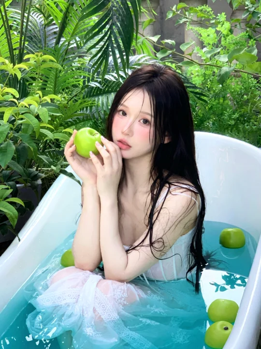 🫧 ⊹ ˚ 🍏⋆.♡