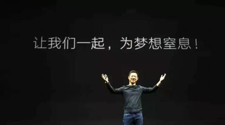 报名社区组织的心肺复苏培训，过来学一门技术。以后去发布会再遇到窒息的主讲人或者媒