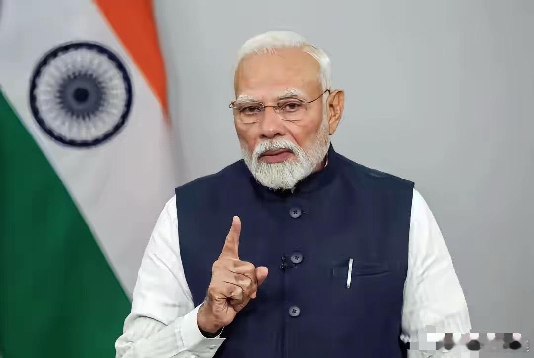 南亚印度大限已至！豁免到期+油轮挨炸，印度能源命脉被特朗普和伊朗联手掐断。特朗普