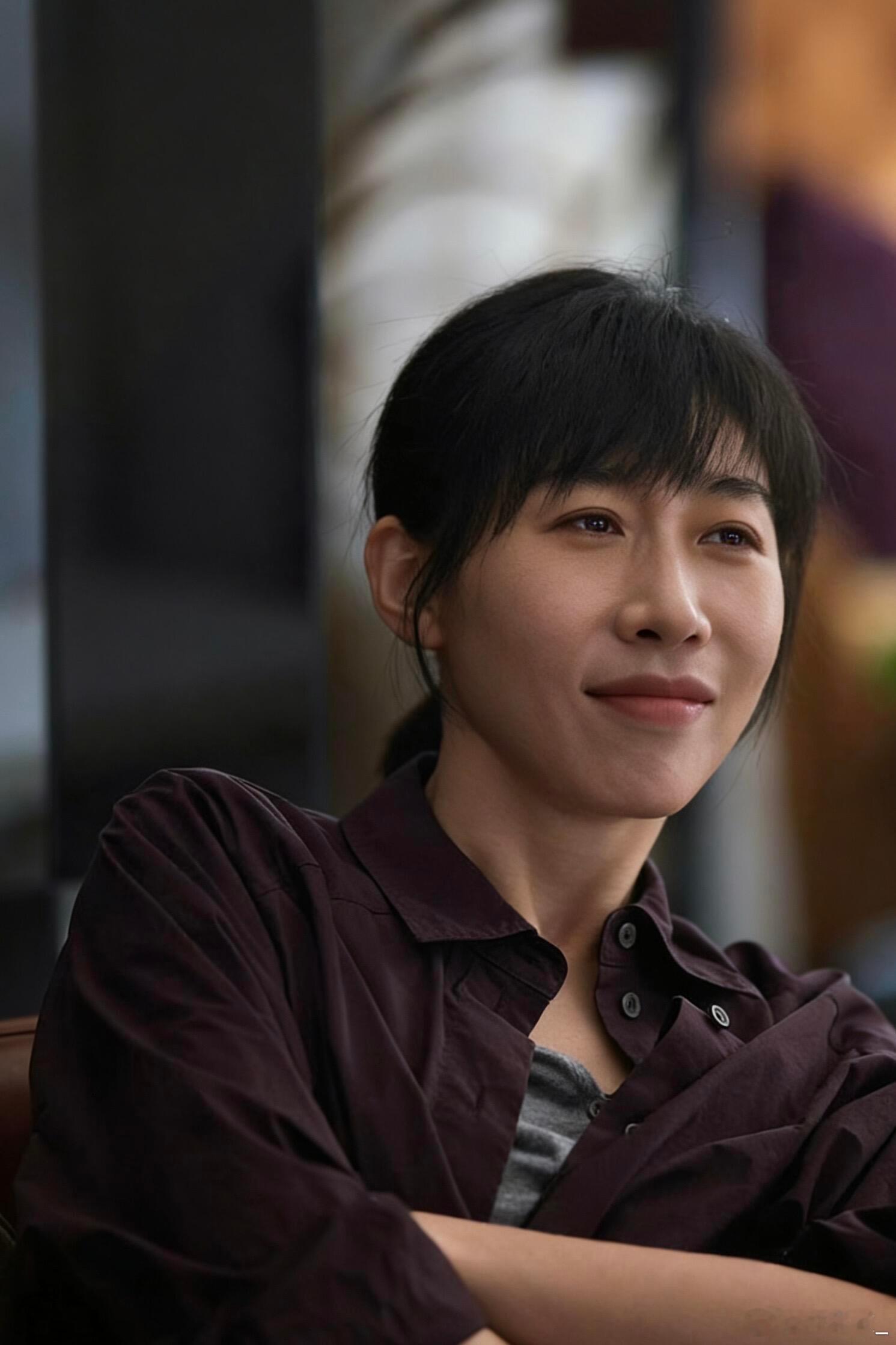 任素汐蔡文静新剧闺蜜变敌蜜胡文静越看越觉得闺蜜不对劲，一查才知道她在帮毒贩遮掩，