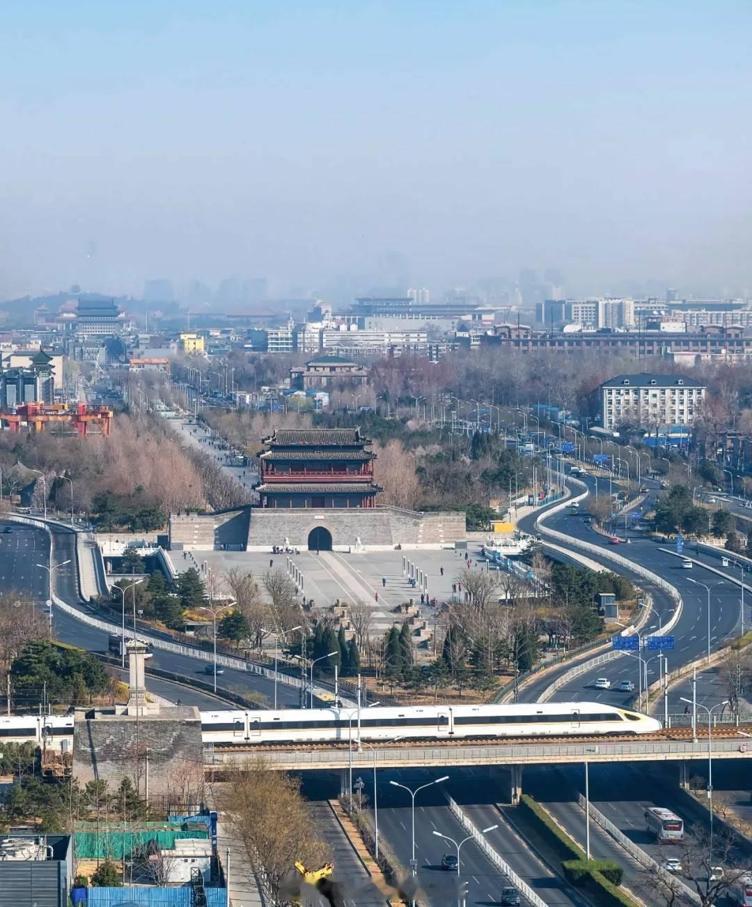 铁路,晚安 生活每天都是限量版，努力使每一天都开心而有意义，不为别人，为自己。晚