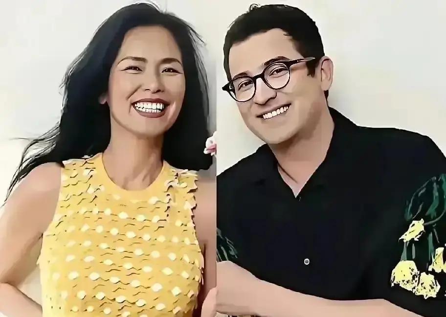 关牧村看着儿子添元在自家开的茶馆里端茶送水，觉得这比她自己站上领奖台还要满足。