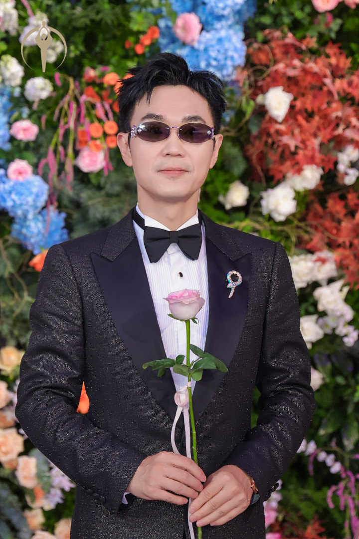 【大鹏百花奖最佳导演奖】第38届电影百花奖获奖名单陆续出炉，凭借《长安的荔枝》获
