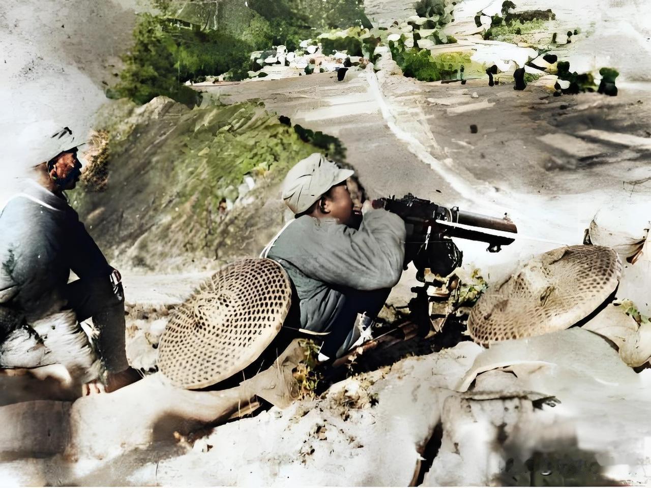 1937年9月25日，八路军115师主力在平型关伏击日军，歼敌1000余人，击毁