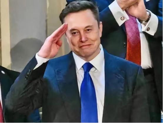 不得不说，马斯克这嘴真是开过光！就在中日关系这么紧张的节骨眼上，他居然直接给日本