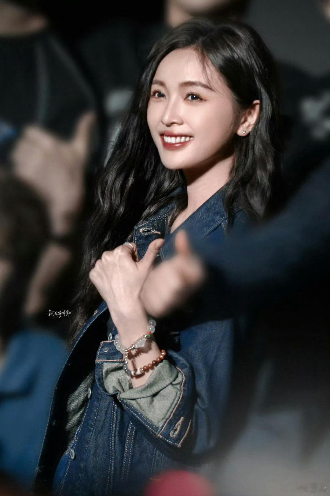 吴宣仪成立个人工作室从宇宙少女到火箭少女，再到如今成立“五选一全要工作室”独立单