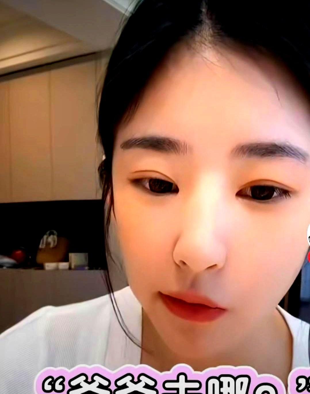 黄一鸣这次哭诉保姆虐童，本该是让人揪心的单亲妈妈血泪史，怎么评论区反倒有一半人在