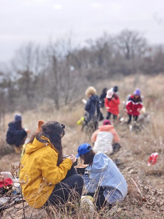 极简普拉提超治愈的嵩阳山户外徒步团建活动