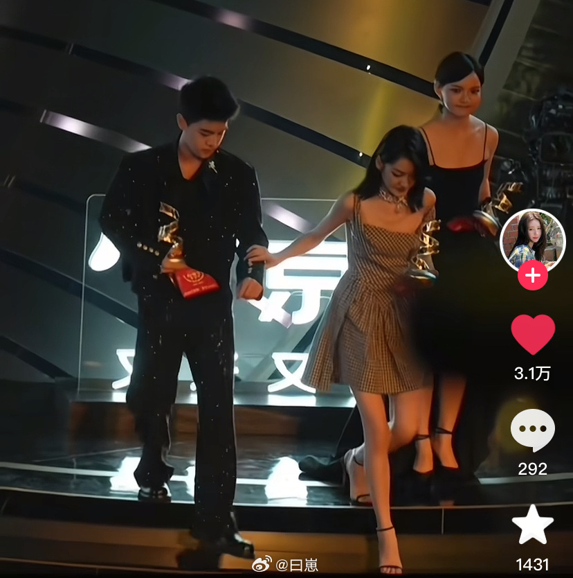 你俩在一起好不好我对何宇穹任小名还是有儿时CP滤镜