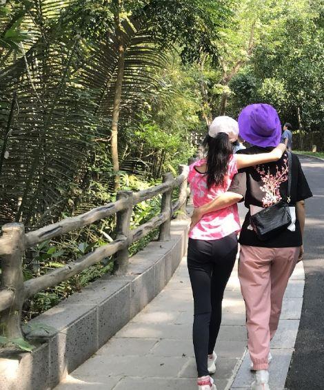 欣喜若狂！又接到闺女邀请了——五一出游，奔赴中原。今生我最爱干的事就是和她一起出